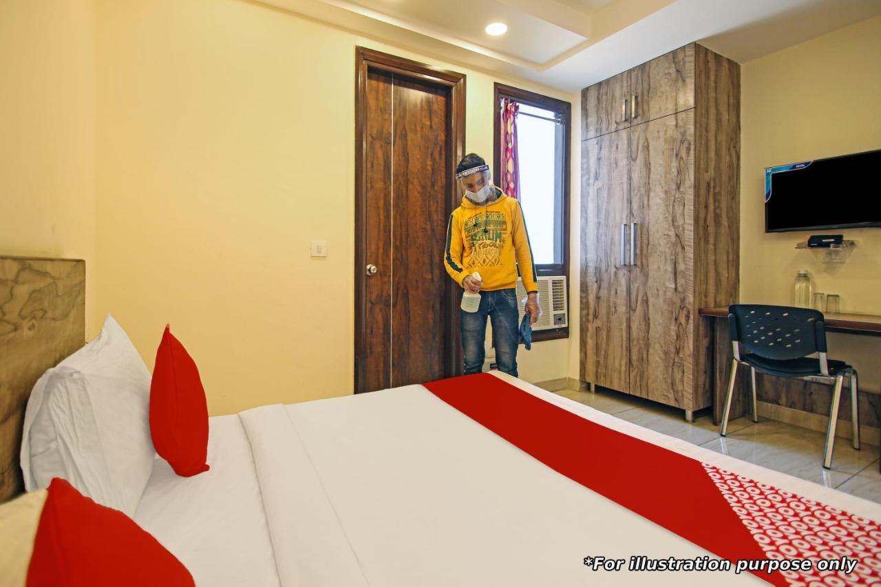 Oyo Flagship Kaveri Tourist Home Guruvāyūr Zewnętrze zdjęcie